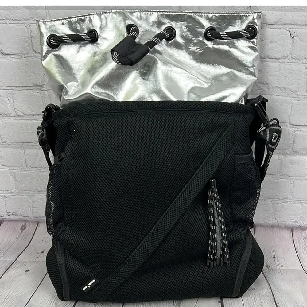 Go Dash Dot Convertible Messenger Diaper Bag Laptop Travel Tote Organizer